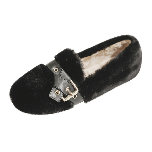 Modern női pehelycipő csattal