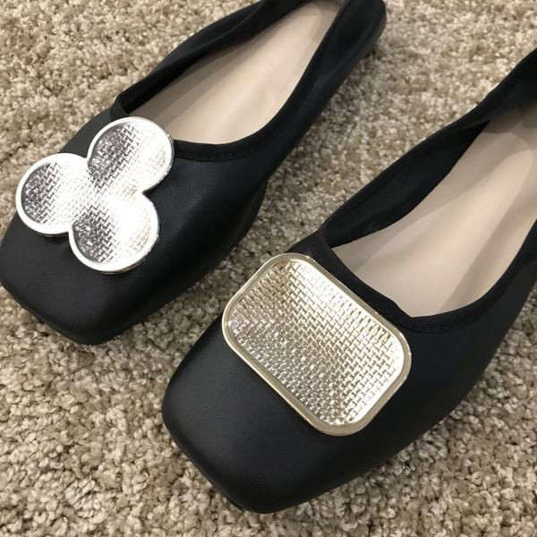 Női alkalmi cipő új modellje műbőr retro stílusban