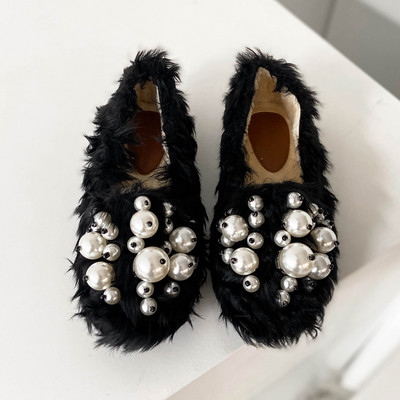 Új modell női pehelycipő lapos talppal és gyöngyökkel