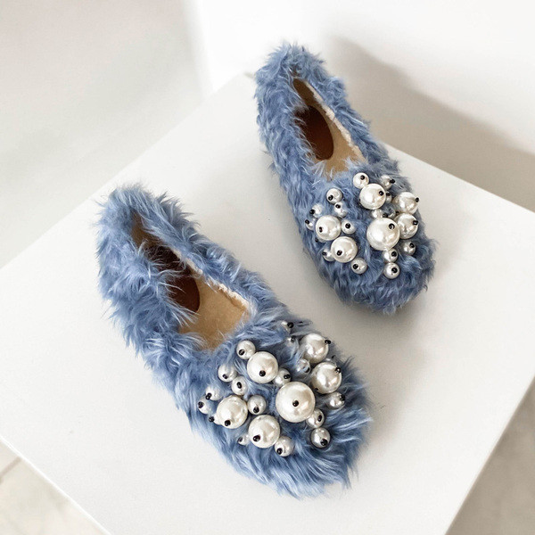 Új modell női pehelycipő lapos talppal és gyöngyökkel