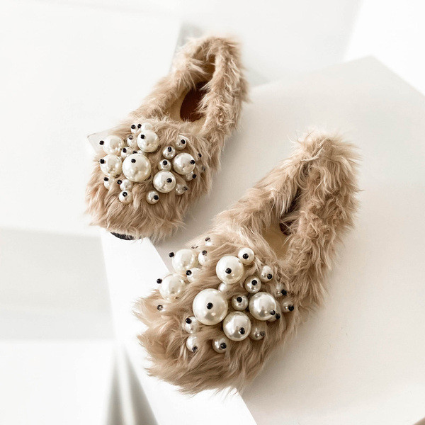 Új modell női pehelycipő lapos talppal és gyöngyökkel