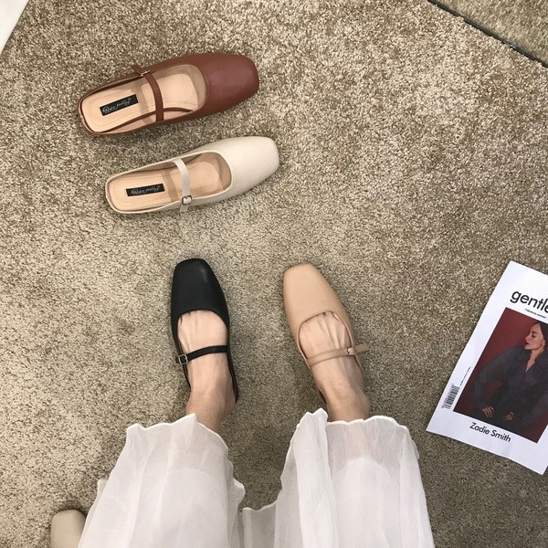 Női alkalmi cipő pánttal