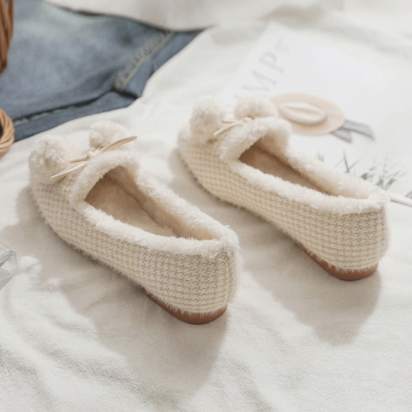 Női plüss cipő fűzős