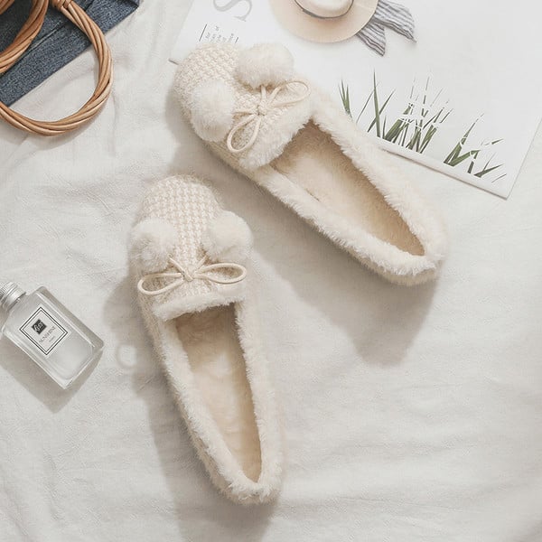 Női plüss cipő fűzős