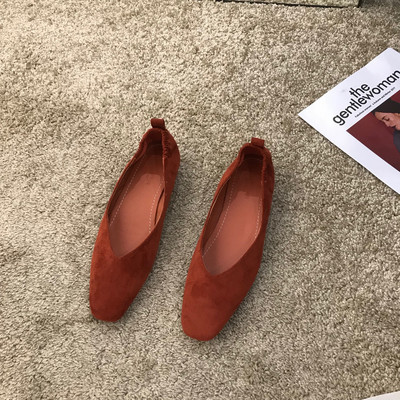 Egyszínű női cipő öko velúrból, lapos talppal