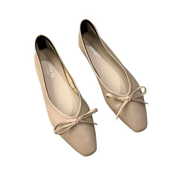 Alkalmi bőrcipő szalaggal nőknek