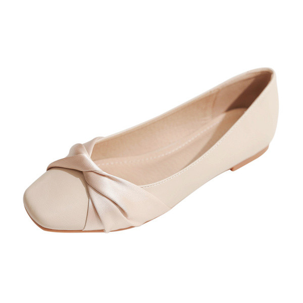 Modern női cipő eko bőrből, lapos talppal