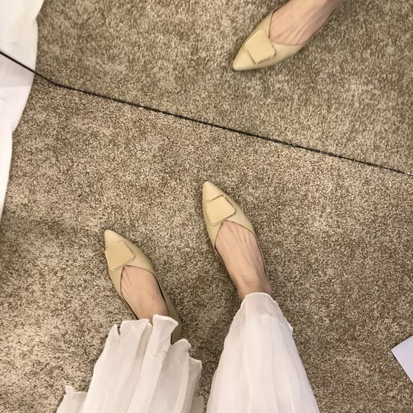 Női alkalmi cipő új modellje - hegyes modell