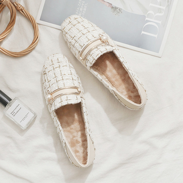 Női alkalmi cipő pehely és gyöngyházzal - lapos talppal