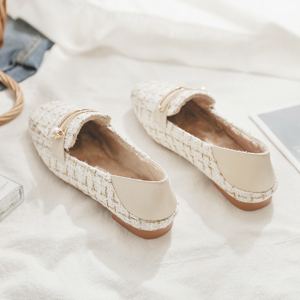 Női alkalmi cipő pehely és gyöngyházzal - lapos talppal