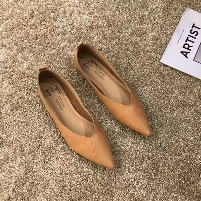 Női alkalmi cipő ökobőr hegyes modellből