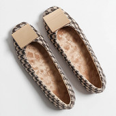 Lapos talpú őszi női cipők új modellje