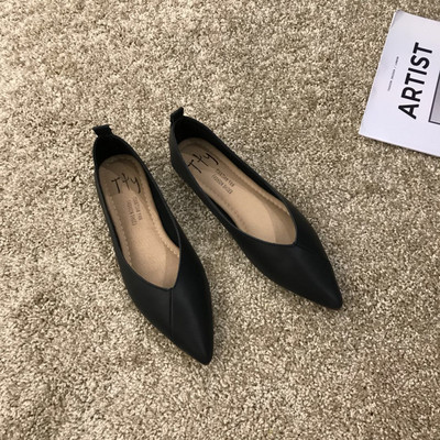 Őszi női cipő műbőrből fekete színben