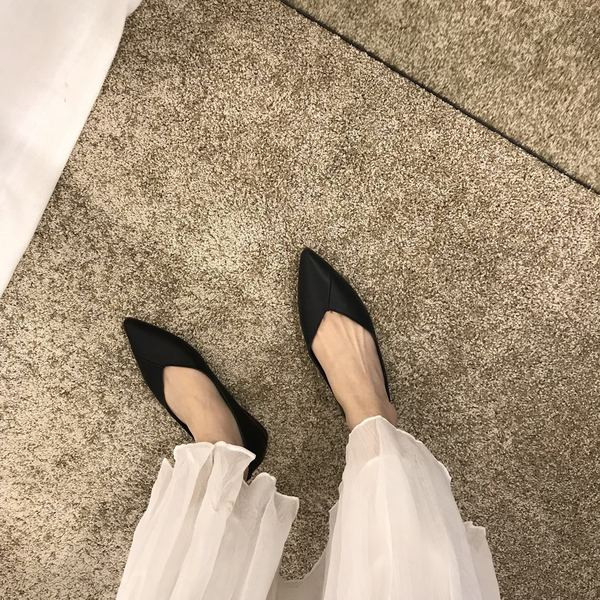 Őszi női cipő műbőrből fekete színben