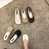 Lapos talpú női cipő új modellje - öko bőr