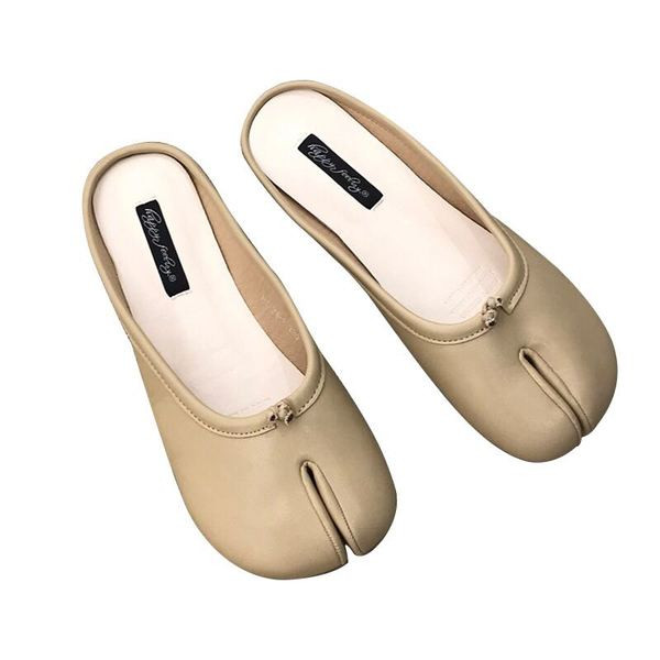 Lapos talpú női cipő új modellje - öko bőr