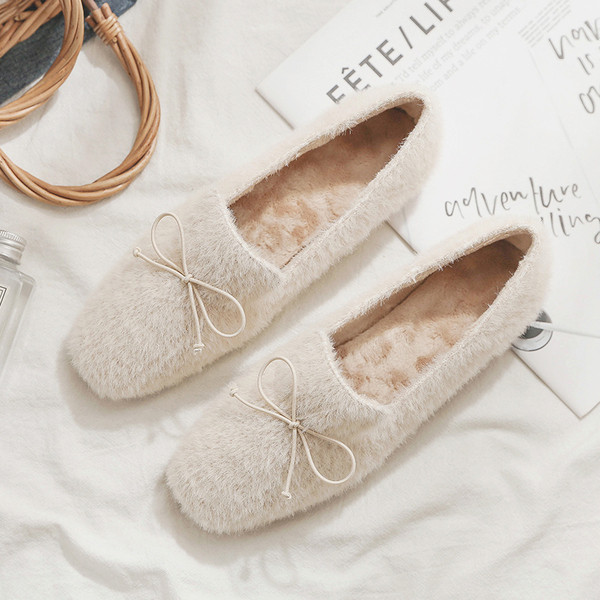 Alkalmi női cipő pehely és bézs színű szalaggal