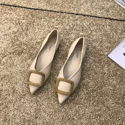 Női cipő műbőrből - hegyes modell