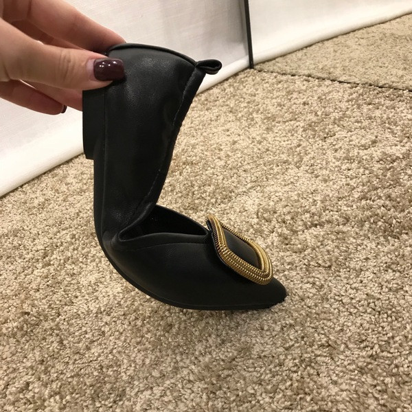 Női cipő műbőrből - hegyes modell