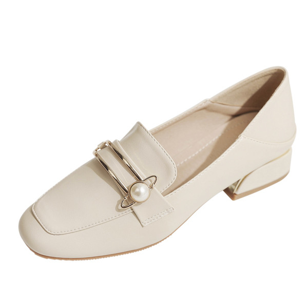 Moteriški laisvalaikio batai iš eko odos su perlais