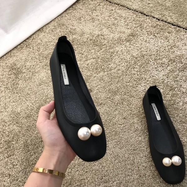 Női alkalmi cipő műbőrből, gyöngyökkel