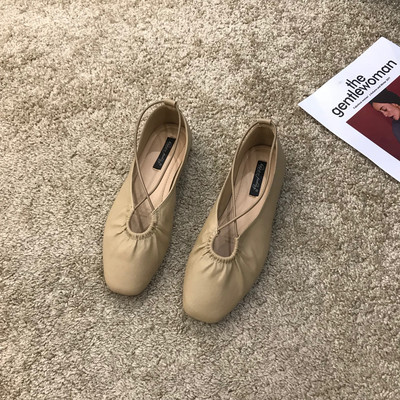 Lapos talpú, keresztes fűzős női alkalmi cipő