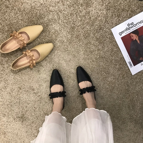 Öko bőrből készült, pántos női alkalmi cipő