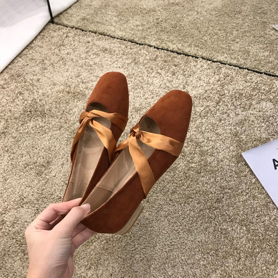 Öko velúrból készült, fűzős női szabadidős cipő