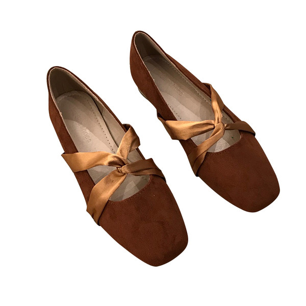 Öko velúrból készült, fűzős női szabadidős cipő