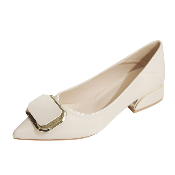 Női hegyes cipő alacsony sarkú