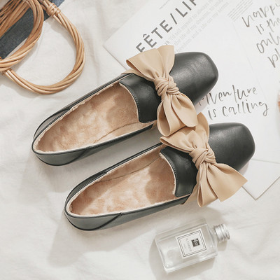 Γυναικεία casual παπούτσια με κορδέλα και ζεστή επένδυση - από οικολογικό σουέτ