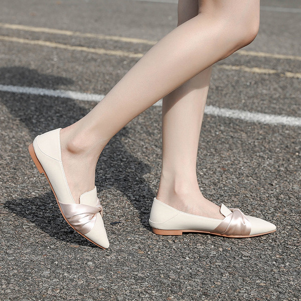 Stílusos női hegyes cipő meleg béléssel vagy anélkül