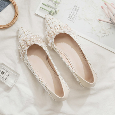 Női alkalmi cipő - hegyes, alacsony sarkú modell