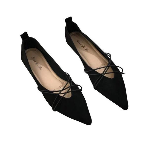 Modern női cipő eco velúr hegyes modellből fűzős