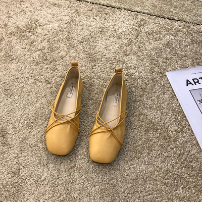 Lapos talpú női alkalmi cipő - balerina típusú