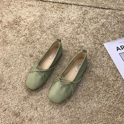 Lapos talpú női alkalmi cipő - balerina típusú