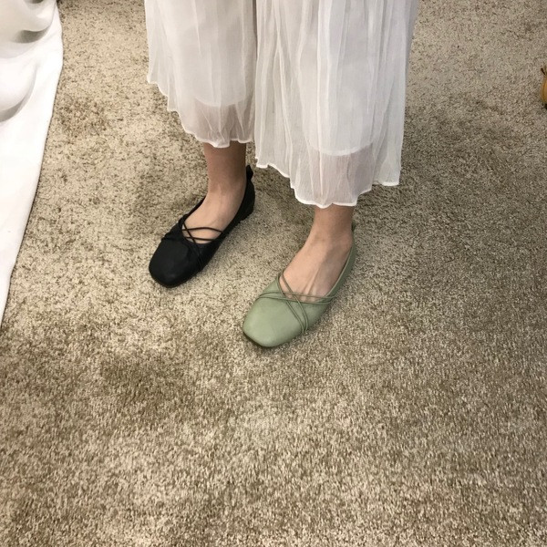 Lapos talpú női alkalmi cipő - balerina típusú