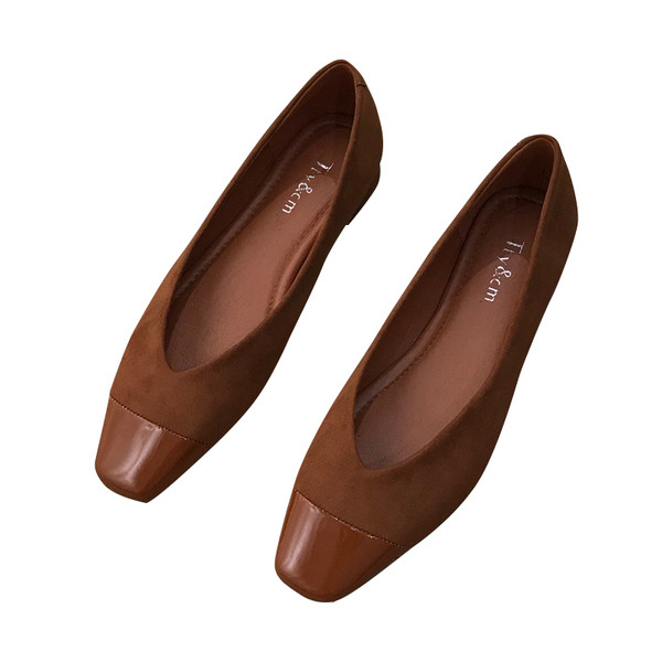 Öko velúrból készült modern női cipő négyszögletes sarokkal