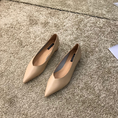 Novi model ženskih cipela od umjetne kože sa petom