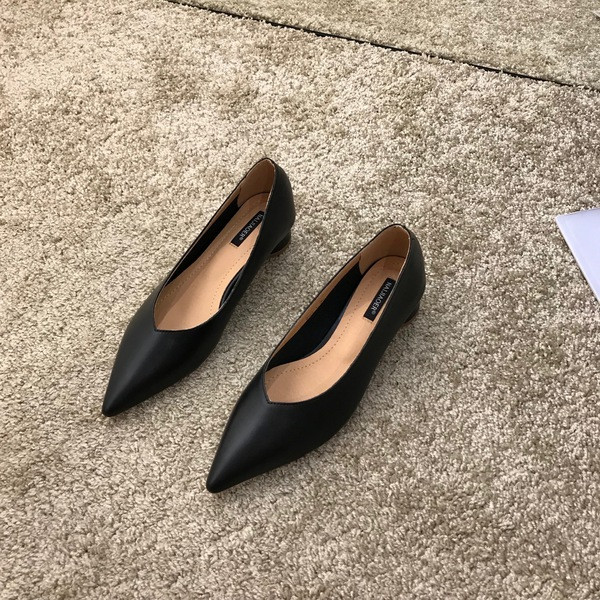 Novi model ženskih cipela od umjetne kože sa petom