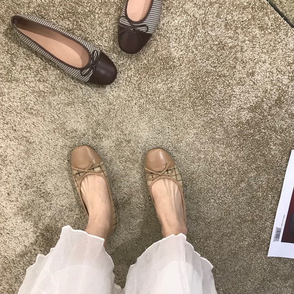 Női alkalmi cipő szalaggal - lekerekített modell