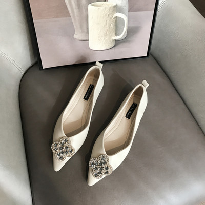 Női alkalmi cipők 3D elemekkel