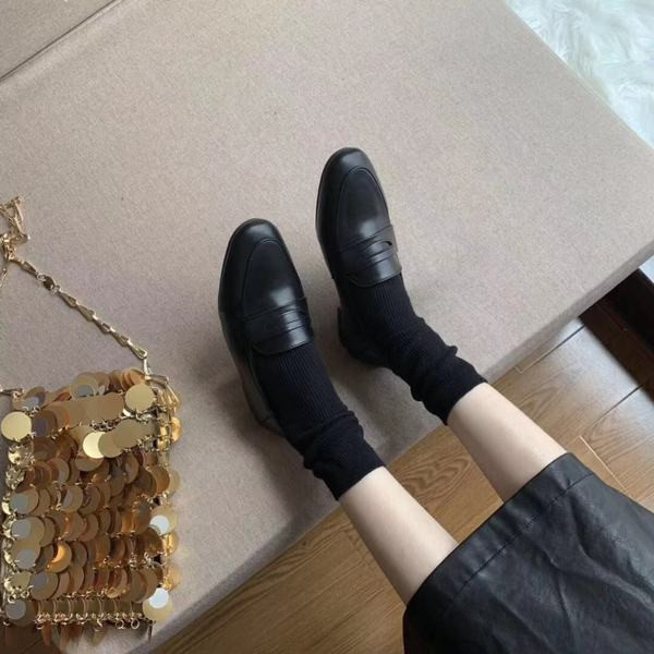 Öko bőrből készült női alkalmi cipő új modellje több színben