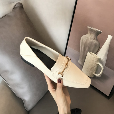 Eko bőrből készült stílusos női cipők többféle modellben