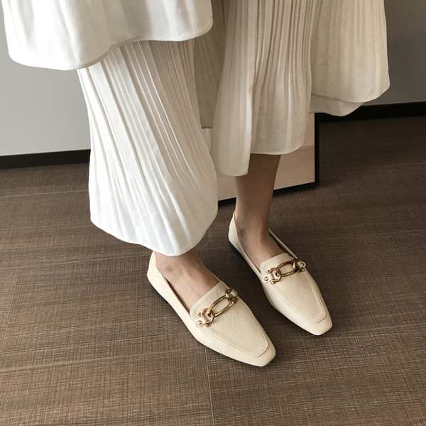 Eko bőrből készült stílusos női cipők többféle modellben