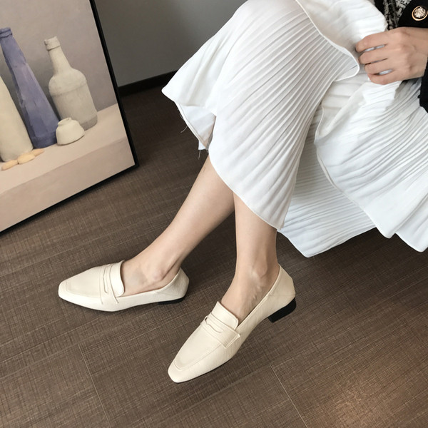 Eko bőrből készült stílusos női cipők többféle modellben