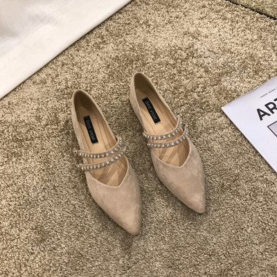 Modern női cipő kövekkel - hegyes modell