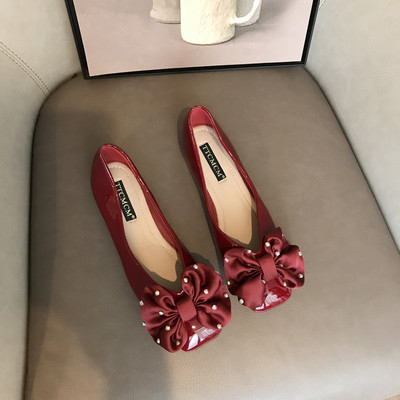 Alkalmi női cipő színes szalaggal