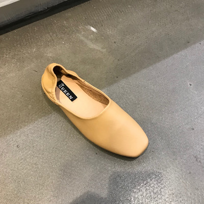 Új modell női bőr cipő - több színben