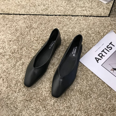 Új modell női hegyes cipő - műbőrből